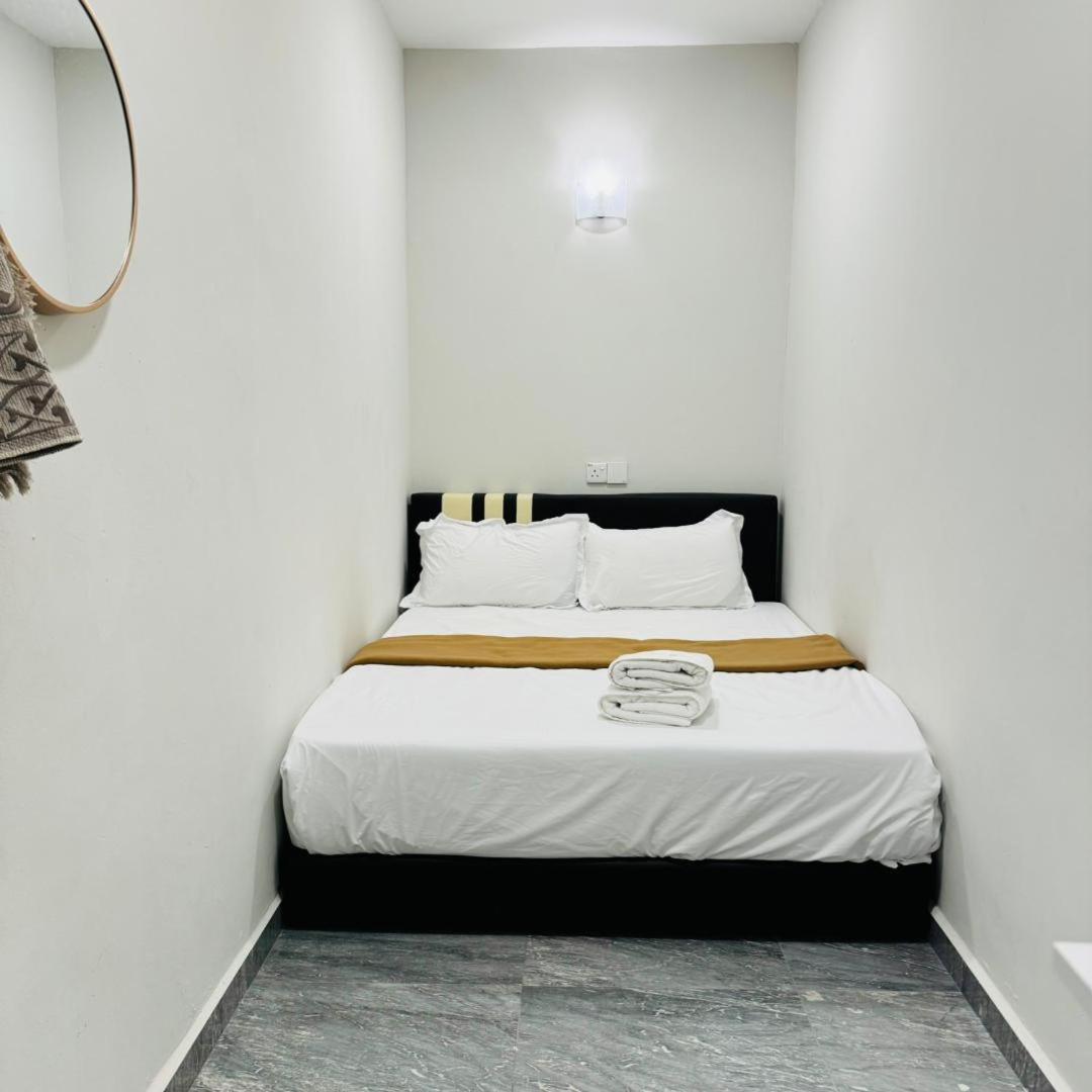 Rayyaz Inn Kuala Terengganu Zewnętrze zdjęcie